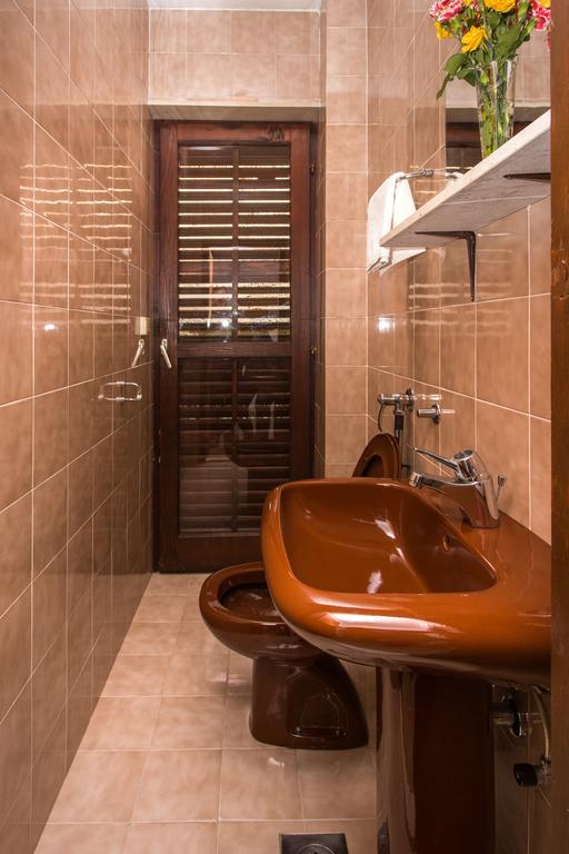 Guest House Lina Ντουμπρόβνικ Εξωτερικό φωτογραφία