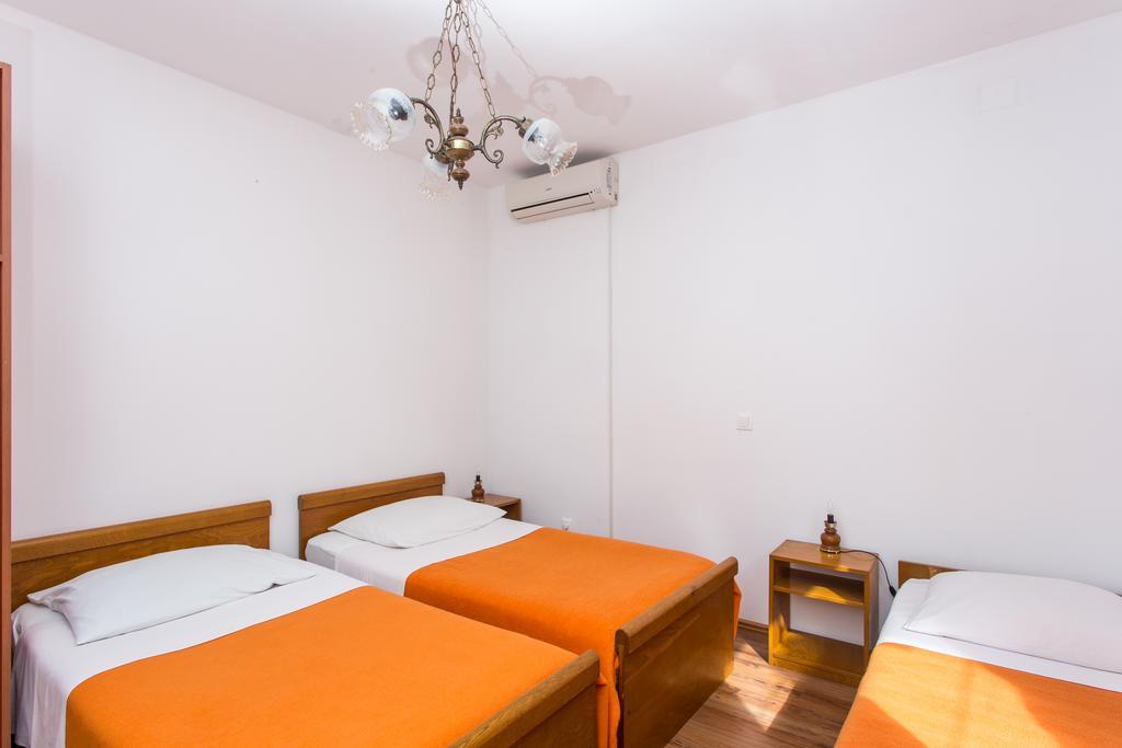 Guest House Lina Ντουμπρόβνικ Εξωτερικό φωτογραφία